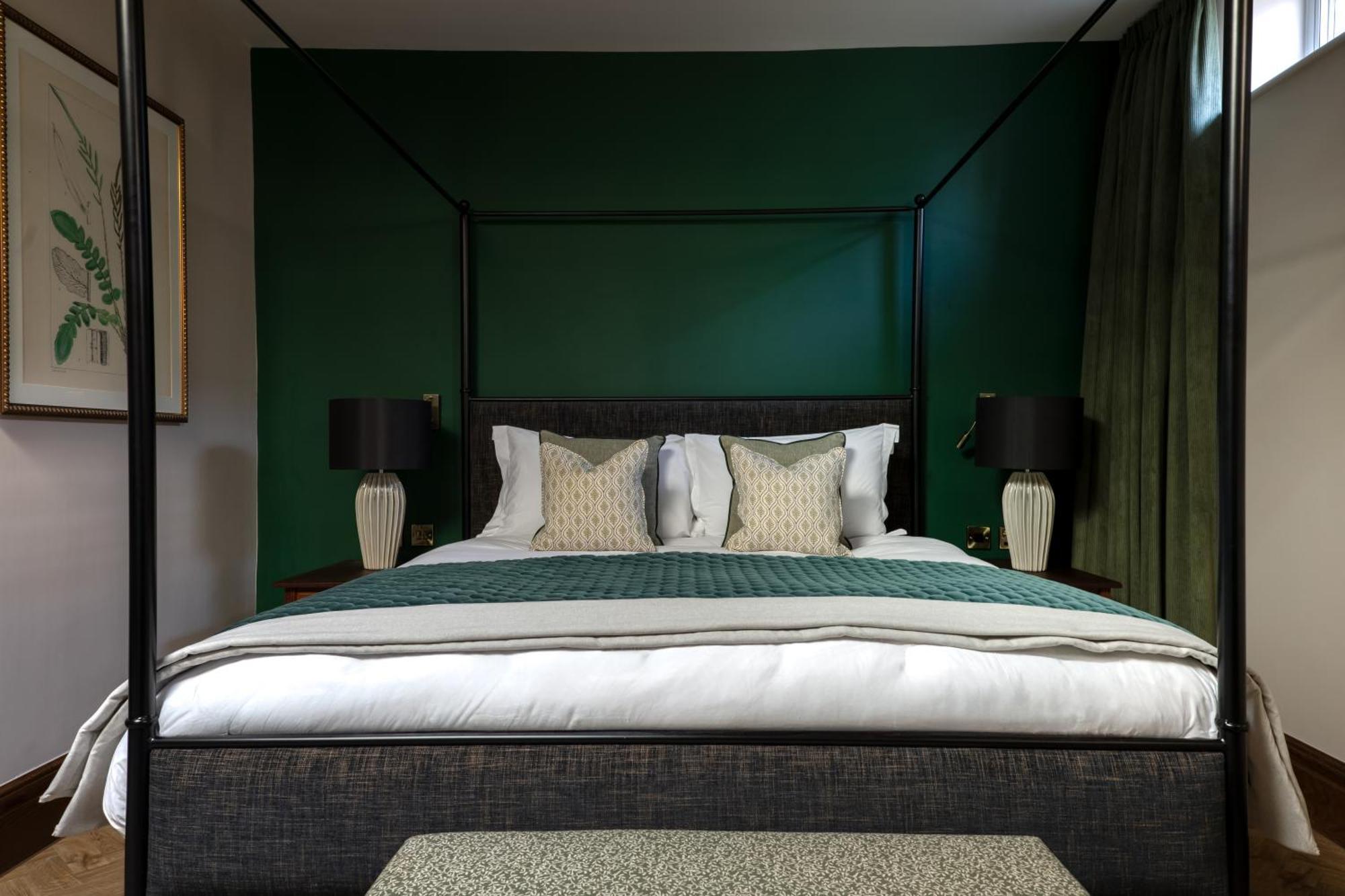 Hotel Teller'S Arms à Farnham  Extérieur photo