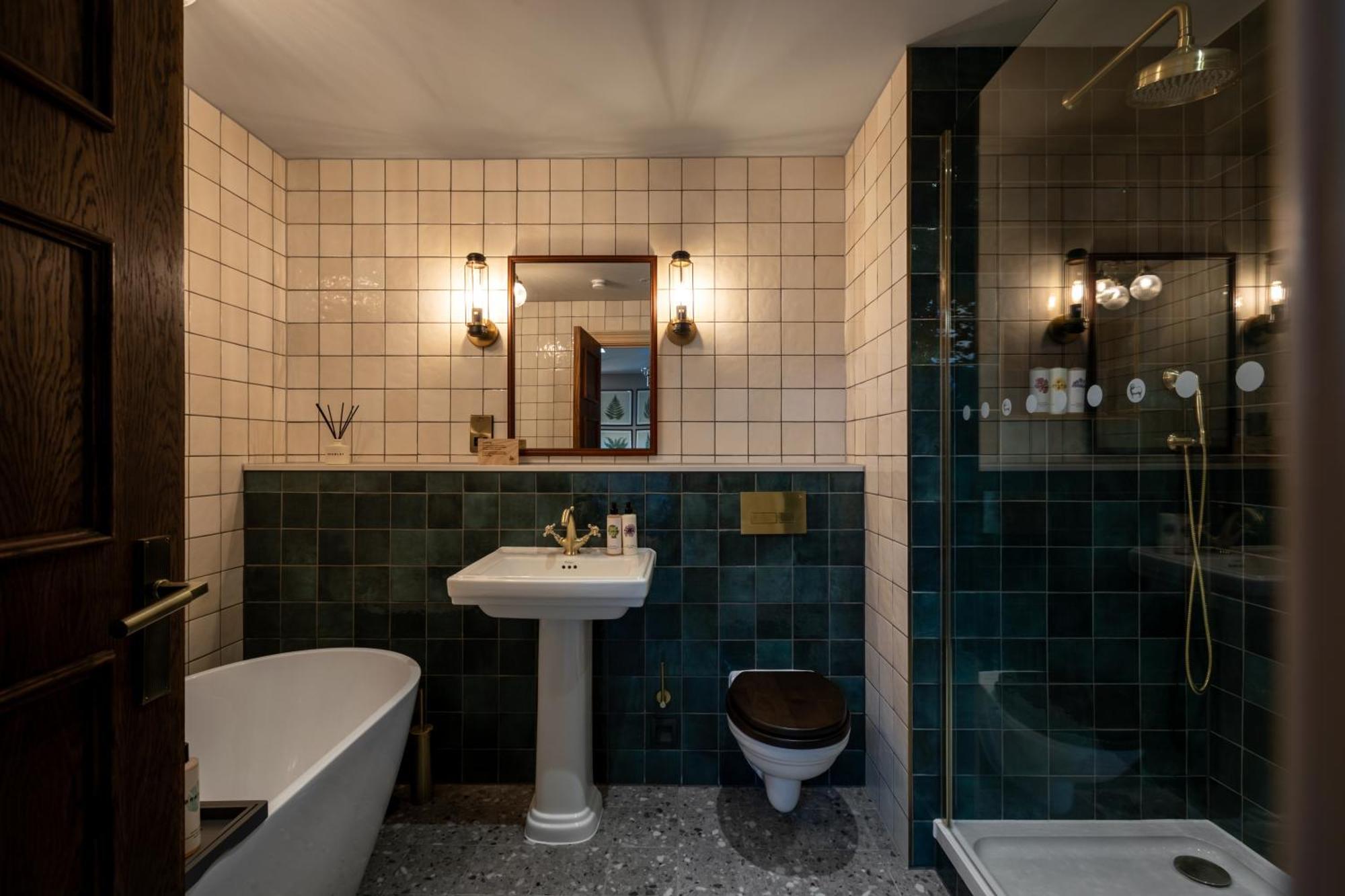 Hotel Teller'S Arms à Farnham  Extérieur photo